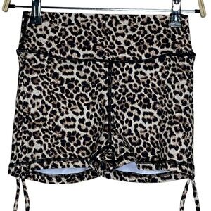 Zyia NWT Leopard Brilliant Double Scrunchy Hustle Shorts